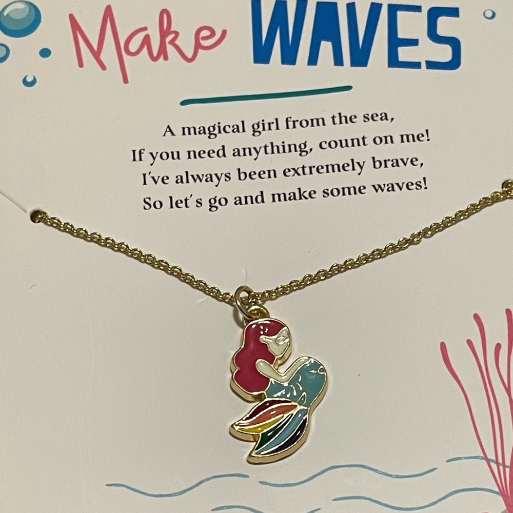 🌸🎉HOST PICK!! NWT Mermaid Pendant Necklace Charm Multicolor